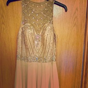 Elegant Sequined Formal Gown